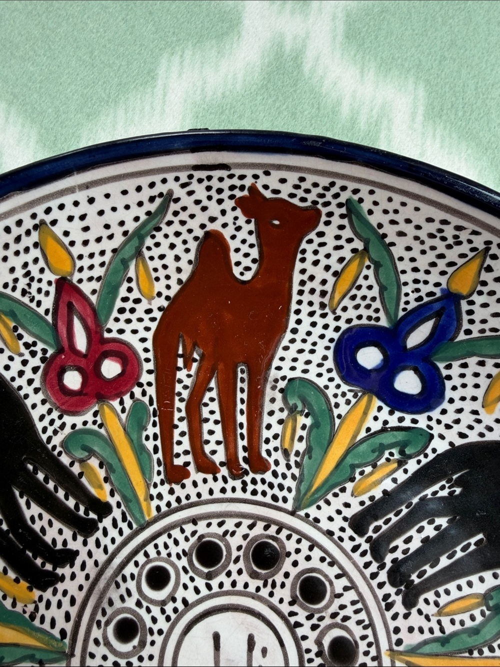 11.5” Vintage Hand-Painted Ceramic Arabic Decor Plate-Black Brown Blue Green red - Picture 3 of 9